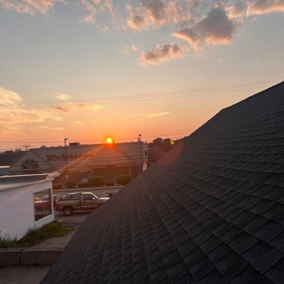 Meet your Posher, Kaylin - Picture 1 of 1